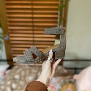 Maurice braid strap block heel